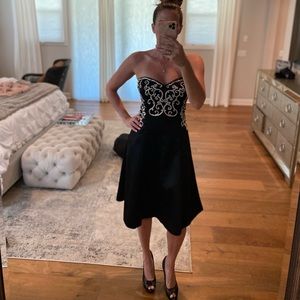 Gorgeous White House black market satin dress